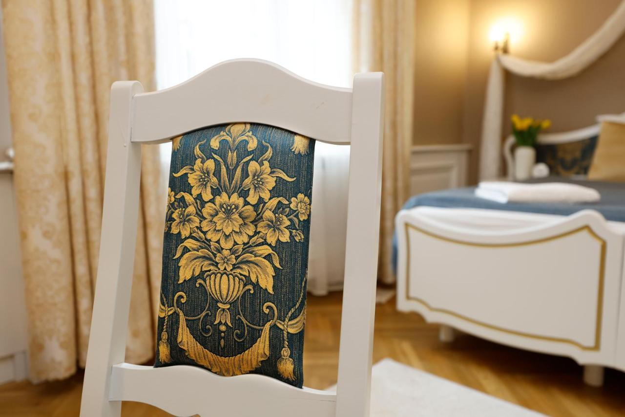 Villabaroque_Егер Екстериор снимка